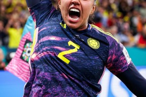 开云体育-关于穆古鲁扎在德国队比赛中绝杀，大胜引发热议！的信息