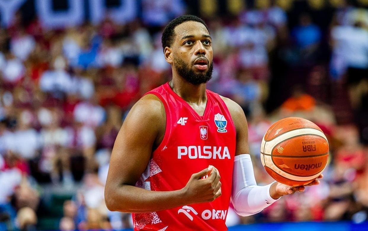 关于字母哥回归赛场，败北首场状态亮眼，RNG观众沸腾！的信息